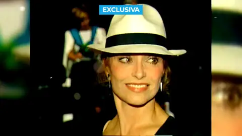 Movimiento en la mansión de Silvia Tortosa tras su fallecimiento: "Una chica viene un par de días a limpiar" Movimiento en la mansión de Silvia Tortosa tras su fallecimiento: "Una chica viene un par de días a limpiar"