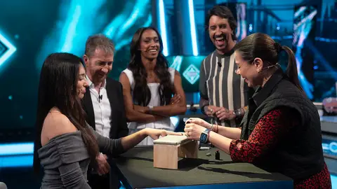 ¿Ciencia y moda van de la mano? Marron demuestra que sí en El Hormiguero ¿Ciencia y moda van de la mano? Marron demuestra que sí en El Hormiguero