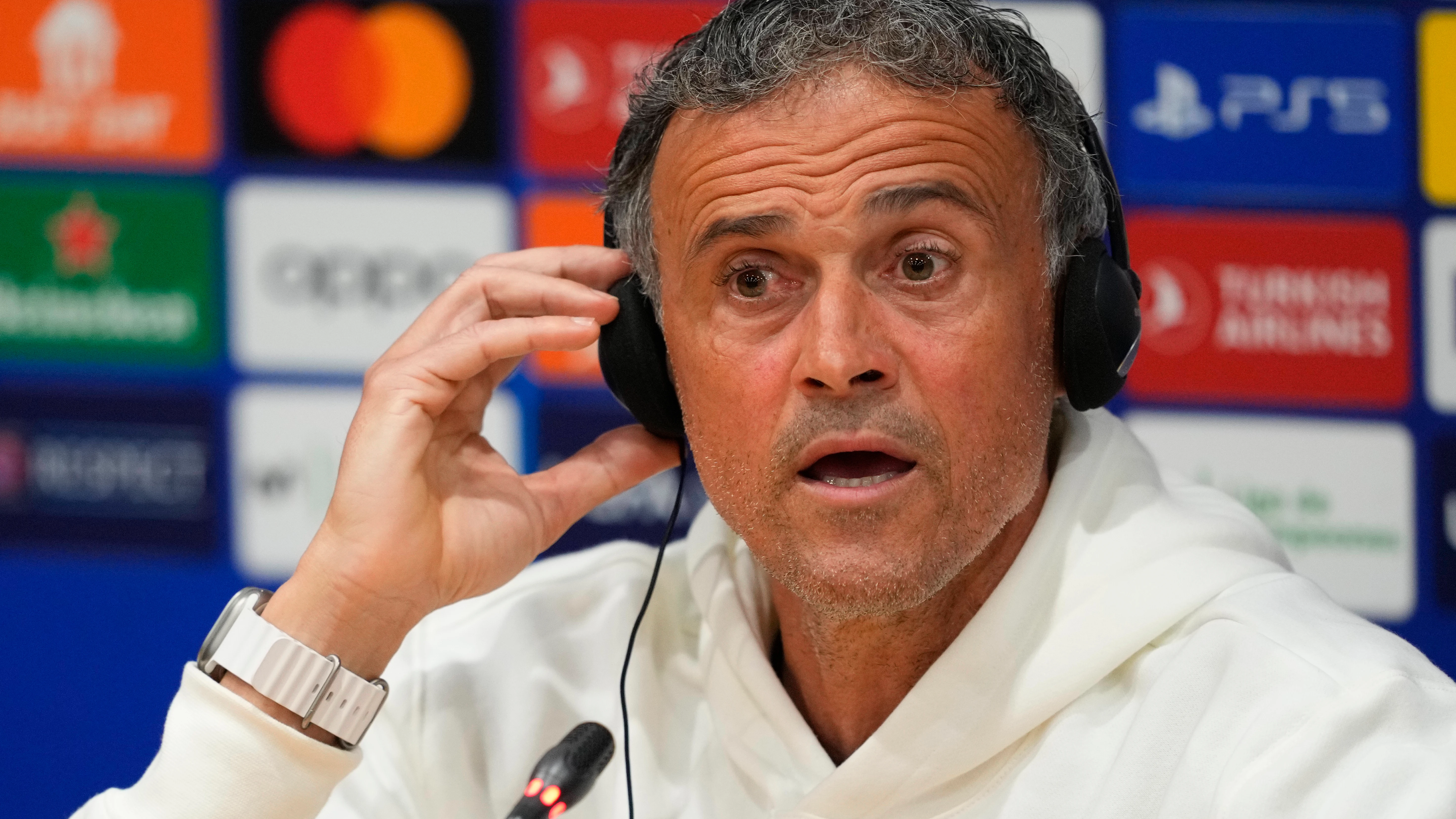 Luis Enrique atiende a los medios de comunicación antes del Barcelona - PSG Luis Enrique atiende a los medios de comunicación antes del Barcelona - PSG