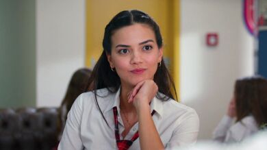 Esta noche en Hermanos: Yasmin no pierde la esperanza de que Mahir se fije en ella: “Creo que siente algo por mí” 