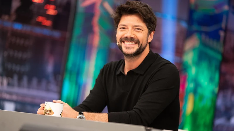 Álvaro Morte cuenta cómo sobrevive a la inestabilidad de su profesión: "Es muy complicado vivir de esto" Álvaro Morte cuenta cómo sobrevive a la inestabilidad de su profesión: "Es muy complicado vivir de esto"