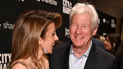 Richard Gere y su mujer Alejandra Silva Richard Gere y su mujer Alejandra Silva