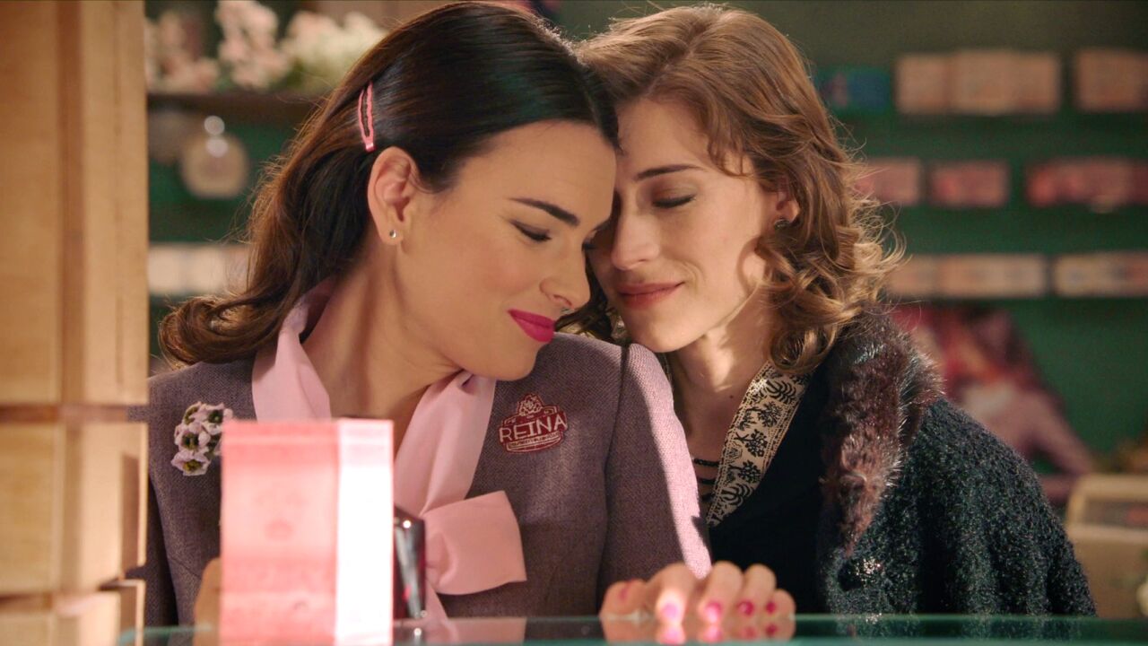 Carmen a punto de pillar a Fina y Marta juntas... ¿Se están confiando?