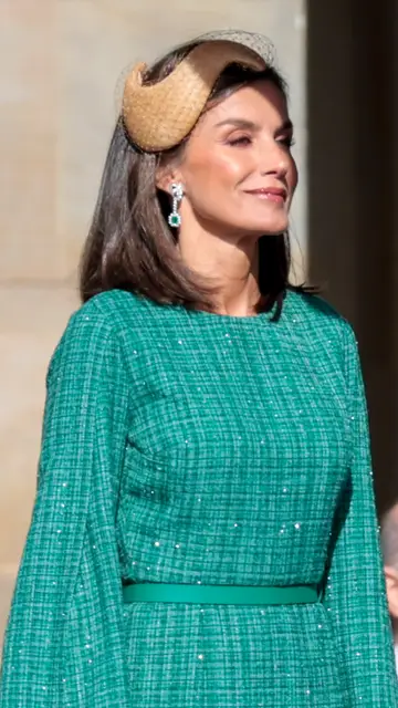 El llamativo tocado de la reina Letizia El llamativo tocado de la reina Letizia