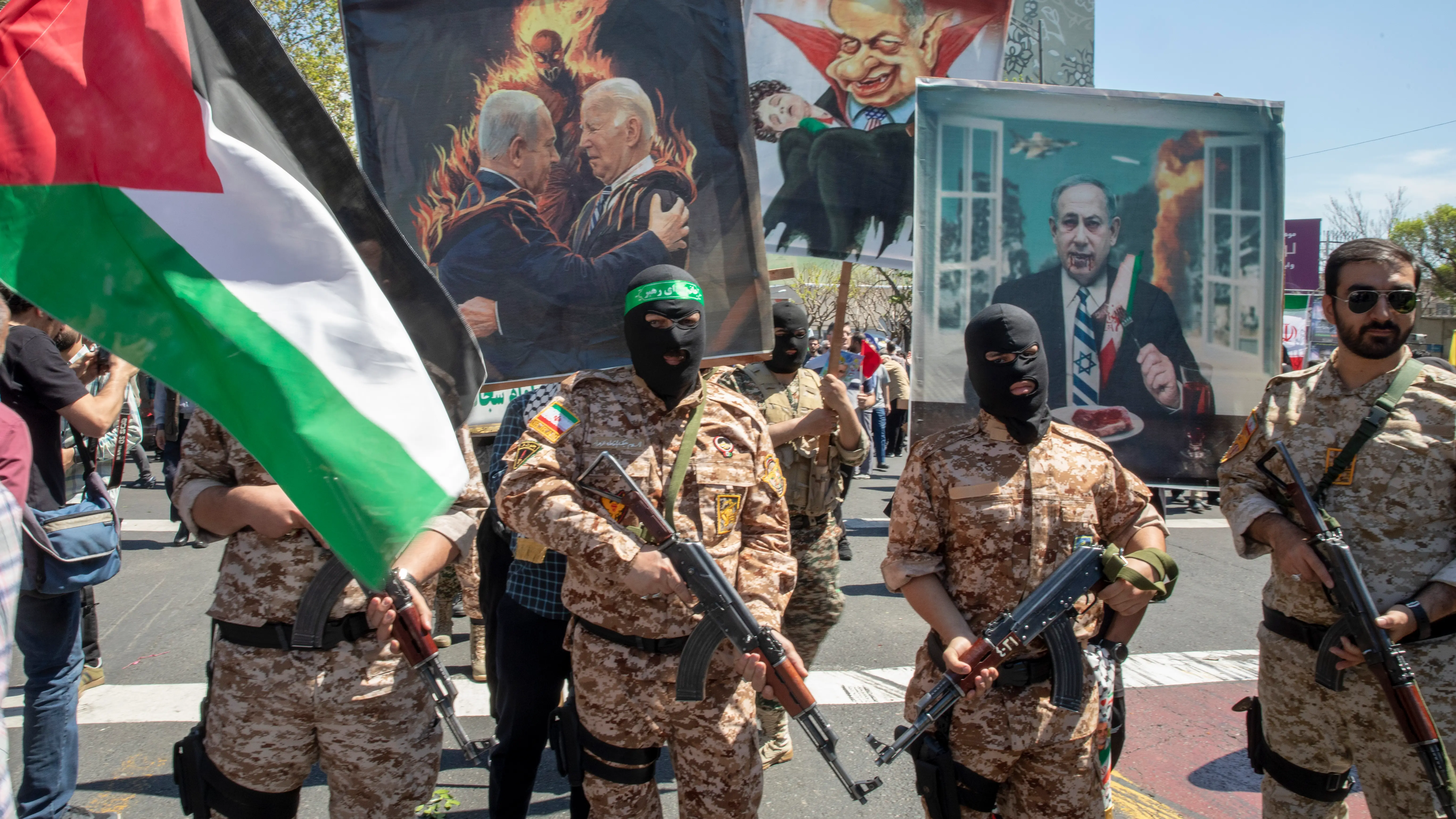 Funeral de los comandantes muertos en el ataque de Israel en Damasco