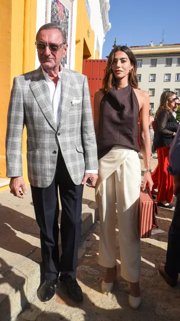 Carlos Herrera y Rocío Crusset en los toros Carlos Herrera y Rocío Crusset en los toros