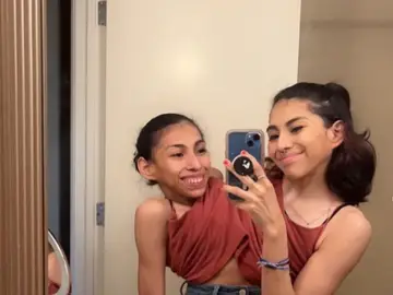 Las gemelas siamesas, Carmen y Lupita Andrade, tienen gustos muy diferentes. Las gemelas siamesas, Carmen y Lupita Andrade, tienen gustos muy diferentes.