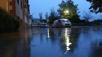 Vista de una calle inundada en Cijuela, Granada