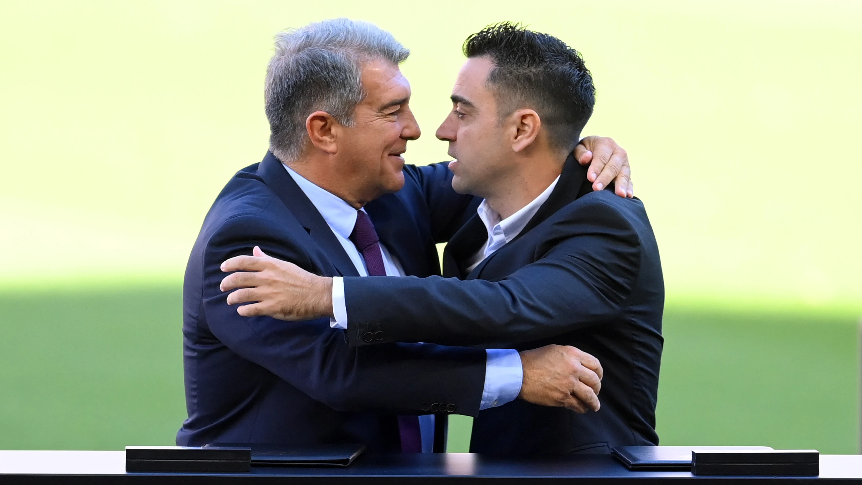 Joan Laporta y Xavi Hern&aacute;ndez