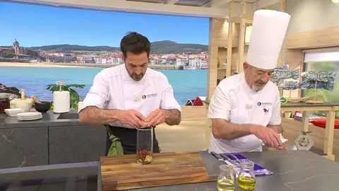 Añade los tomates deshidratados Añade los tomates deshidratados