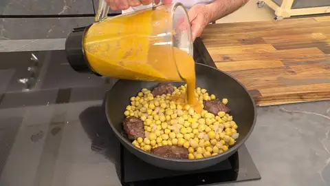 Mezcla bien y cocina los ingredientes Mezcla bien y cocina los ingredientes