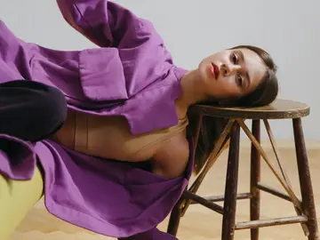 Camisa morada Camisa morada