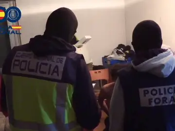 Policía Nacional y Policía Foral de Navarra desarticula una macrooperación de 'Los Trinitarios' Policía Nacional y Policía Foral de Navarra desarticula una macrooperación de 'Los Trinitarios'