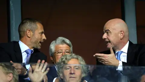 Ceferin (i) e Infantino (d) Ceferin (i) e Infantino (d)
