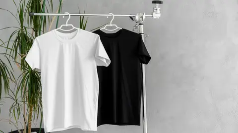 Camisetas colgadas Camisetas colgadas