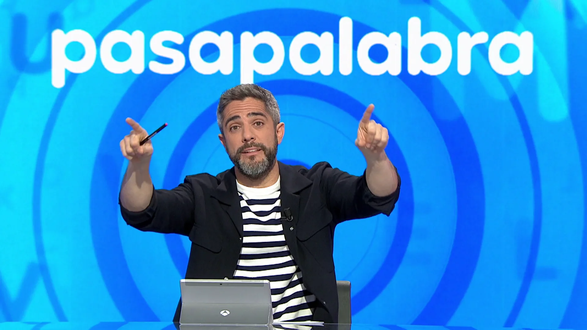 ¡Al límite! Roberto Leal se ve obligado a pedir el VAR con Mamen Mendizábal ¡Al límite! Roberto Leal se ve obligado a pedir el VAR con Mamen Mendizábal