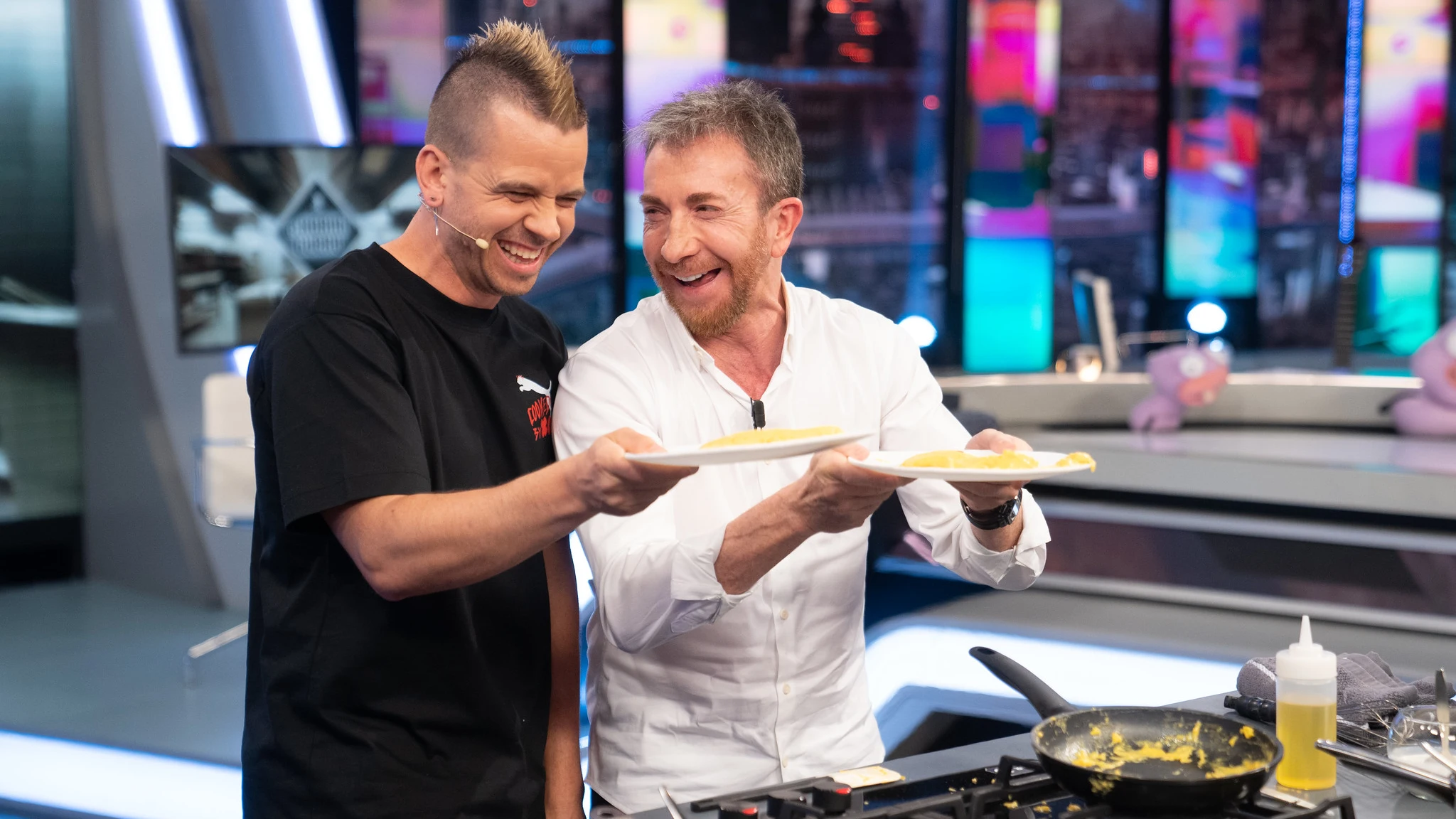 &iexcl;Masterclass en directo! Dabiz Mu&ntilde;oz ense&ntilde;a a Pablo Motos a preparar la tortilla de chistorra perfecta