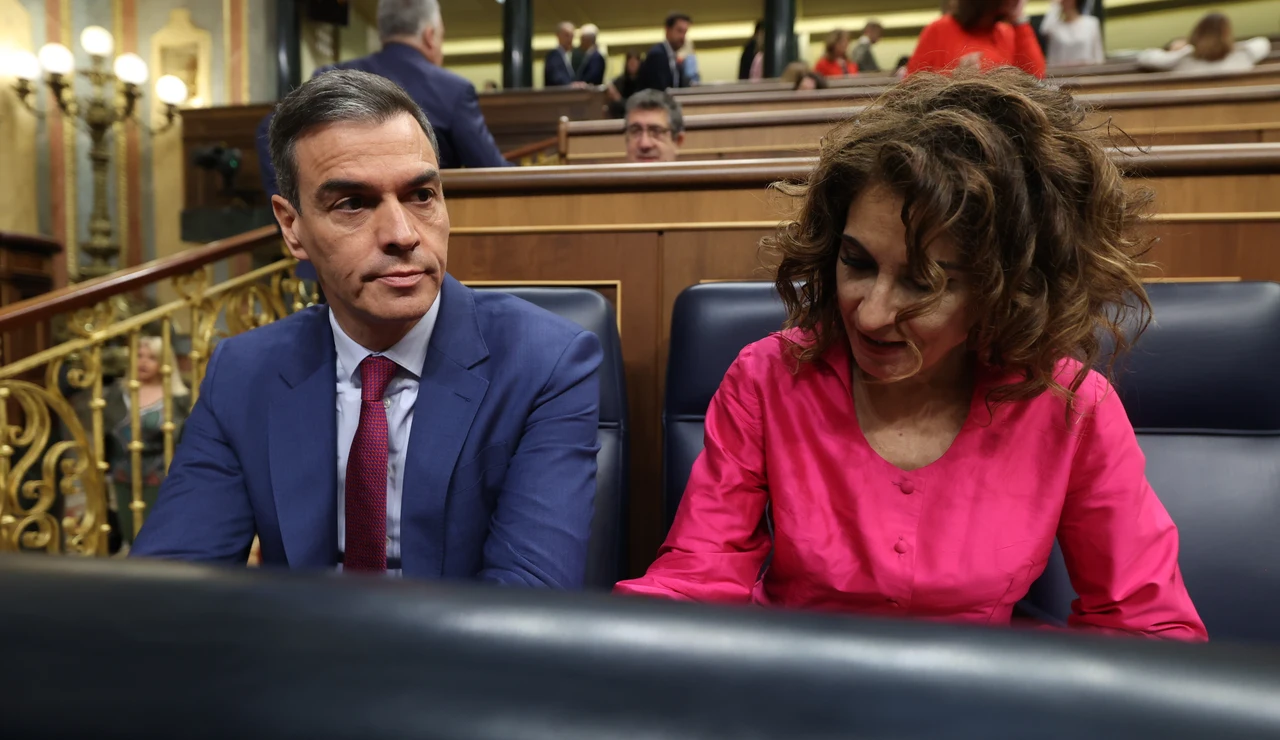 Pedro Sánchez y María Jesús Montero