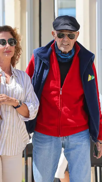Julián Muñoz y Karina Pau, en Marbella Julián Muñoz y Karina Pau, en Marbella