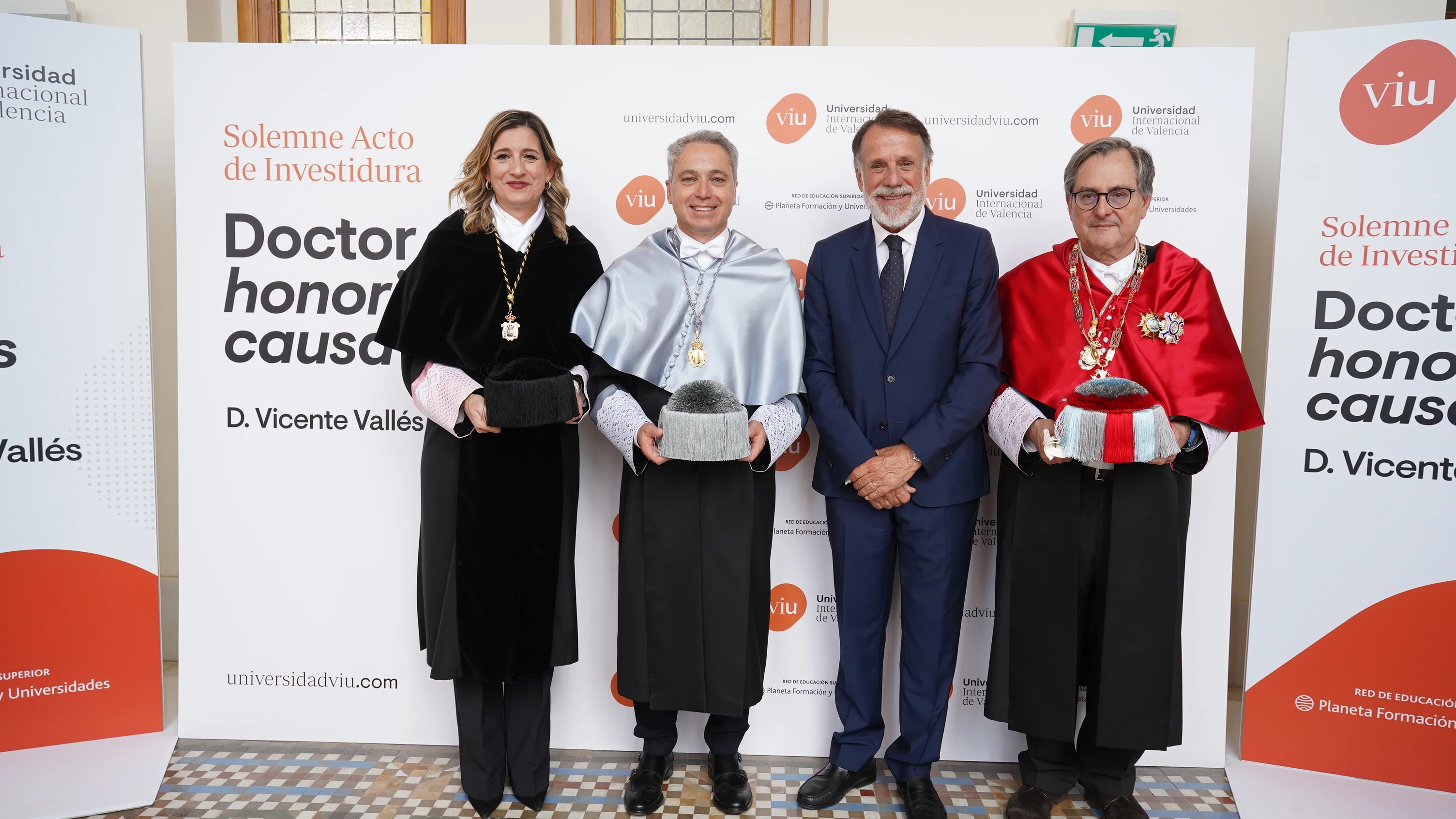 Vicente Vall&eacute;s junto a Jos&eacute; Creuheras, Eva Mar&iacute;a Giner y Francisco Marhuenda