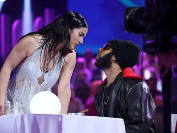 Julia Medina y Cris B reclaman ‘La Fama’ como Rosalía y The Weeknd Julia Medina y Cris B reclaman ‘La Fama’ como Rosalía y The Weeknd