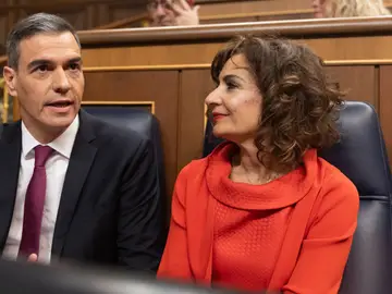 Pedro Sánchez y María Jesús Montero Pedro Sánchez y María Jesús Montero