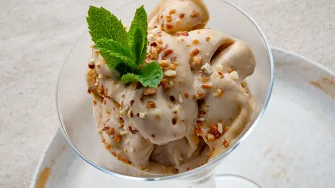 Helado de plátano y café, un postre exquisito de Karlos Arguiñano Helado de plátano y café, un postre exquisito de Karlos Arguiñano