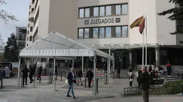 Imagen de archivo de la entrada de los Juzgados de Madrid en Plaza Castilla