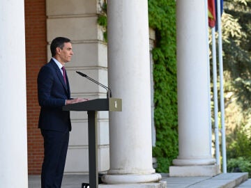 Pedro Sánchez anuncia que continuará como Presidente del Gobierno