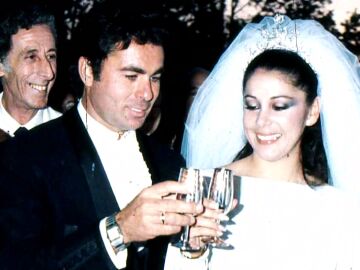 Las imágenes inéditas de la boda de Paquirri e Isabel Pantoja, celebrada hace 41 años en Sevilla
