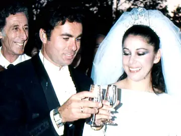 Las imágenes inéditas de la boda de Paquirri e Isabel Pantoja, celebrada hace 41 años en Sevilla Las imágenes inéditas de la boda de Paquirri e Isabel Pantoja, celebrada hace 41 años en Sevilla