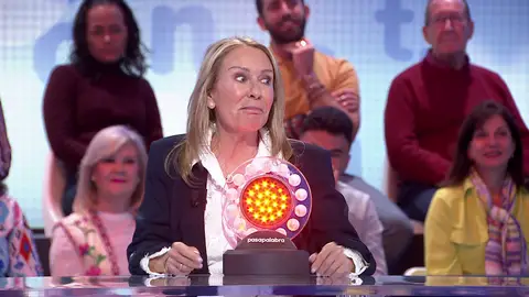 “¿A dónde vas?”: Marina Castaño se pasa de frenada en La Pista “¿A dónde vas?”: Marina Castaño se pasa de frenada en La Pista