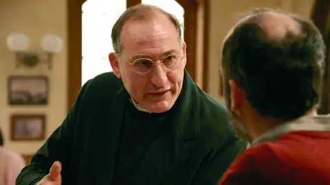 “¿Tú tienes constancia de que haya aquí algún desviado?”: Don Agustín acude a Gaspar para quitarse de dudas “¿Tú tienes constancia de que haya aquí algún desviado?”: Don Agustín acude a Gaspar para quitarse de dudas