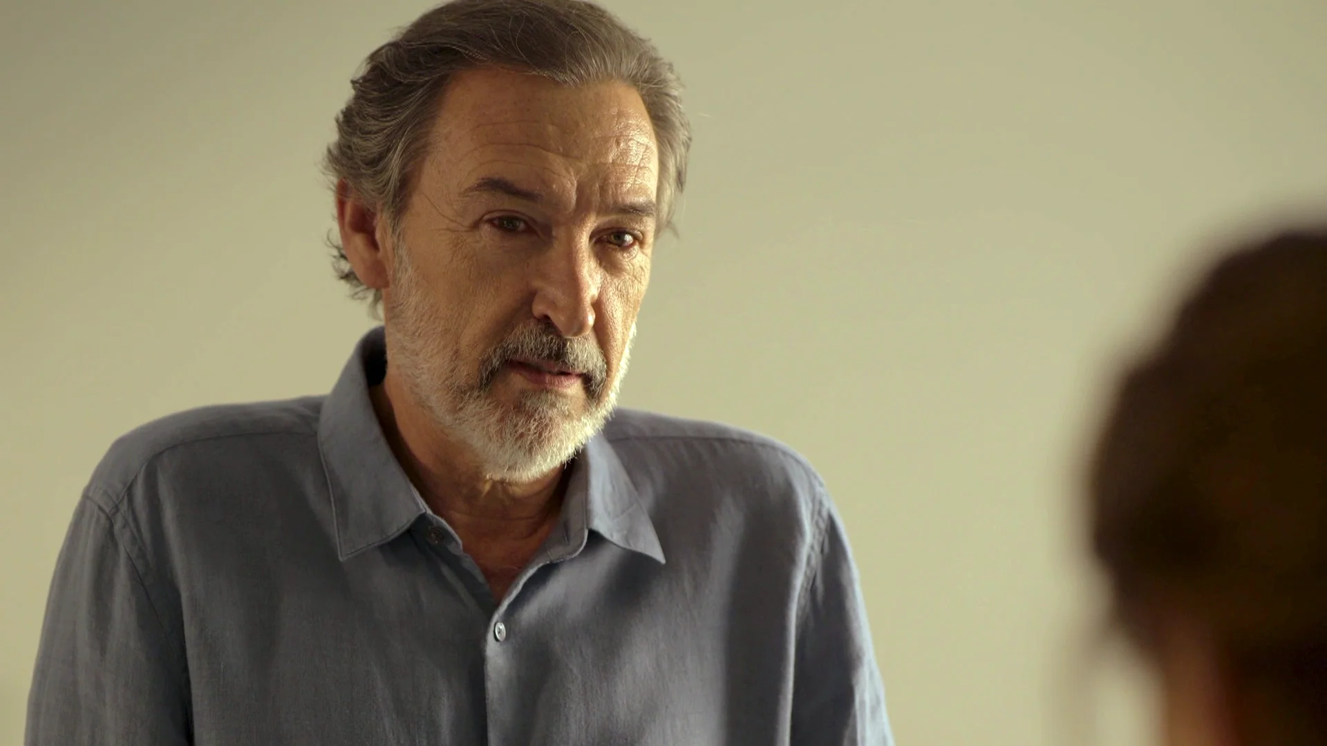 ¿Se irá Luis a Ávila? El inspector visita a Naira en el hospital y saltan chispas entre ellos ¿Se irá Luis a Ávila? El inspector visita a Naira en el hospital y saltan chispas entre ellos