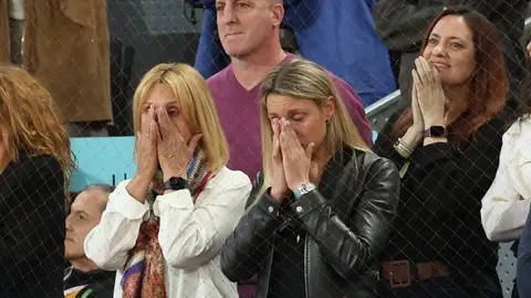 Las lágrimas de Ana María Parera y Maribel Nadal en la despedida de Rafa Nadal Las lágrimas de Ana María Parera y Maribel Nadal en la despedida de Rafa Nadal