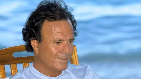 El nuevo capricho de Julio Iglesias, cuyo patrimonio asciende a 700 millones de euros: "Va a estrenar isla, casa y barco" El nuevo capricho de Julio Iglesias, cuyo patrimonio asciende a 700 millones de euros: "Va a estrenar isla, casa y barco"