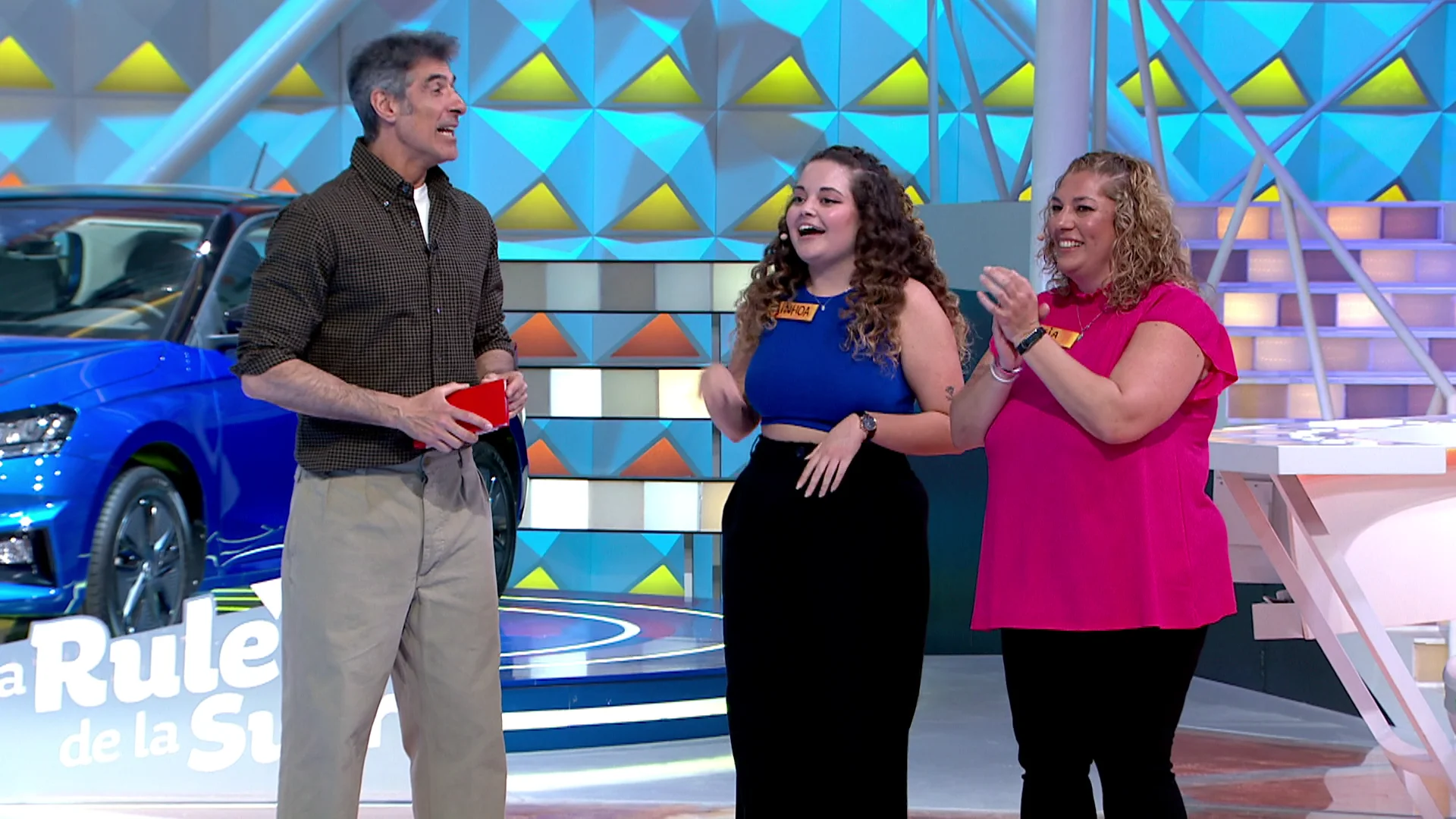 Ainhoa y Luc&iacute;a resuelven el Panel Final en el especial D&iacute;a de la Madre de La ruleta de la suerte