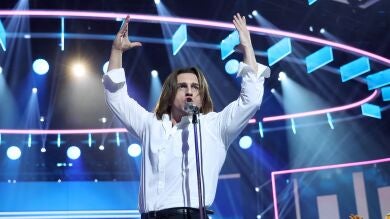 David Bustamante, más latin lover que nunca como Ricky Martin cantando ‘María’ 