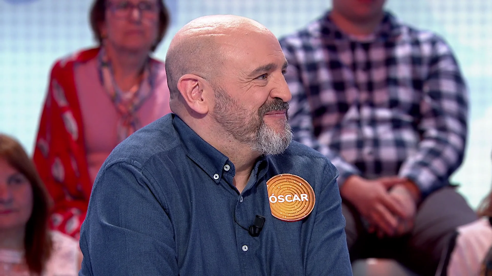 &iexcl;Se olvida de &Oacute;scar! La buena causa por la que Roberto Leal se salta al concursante en su presentaci&oacute;n