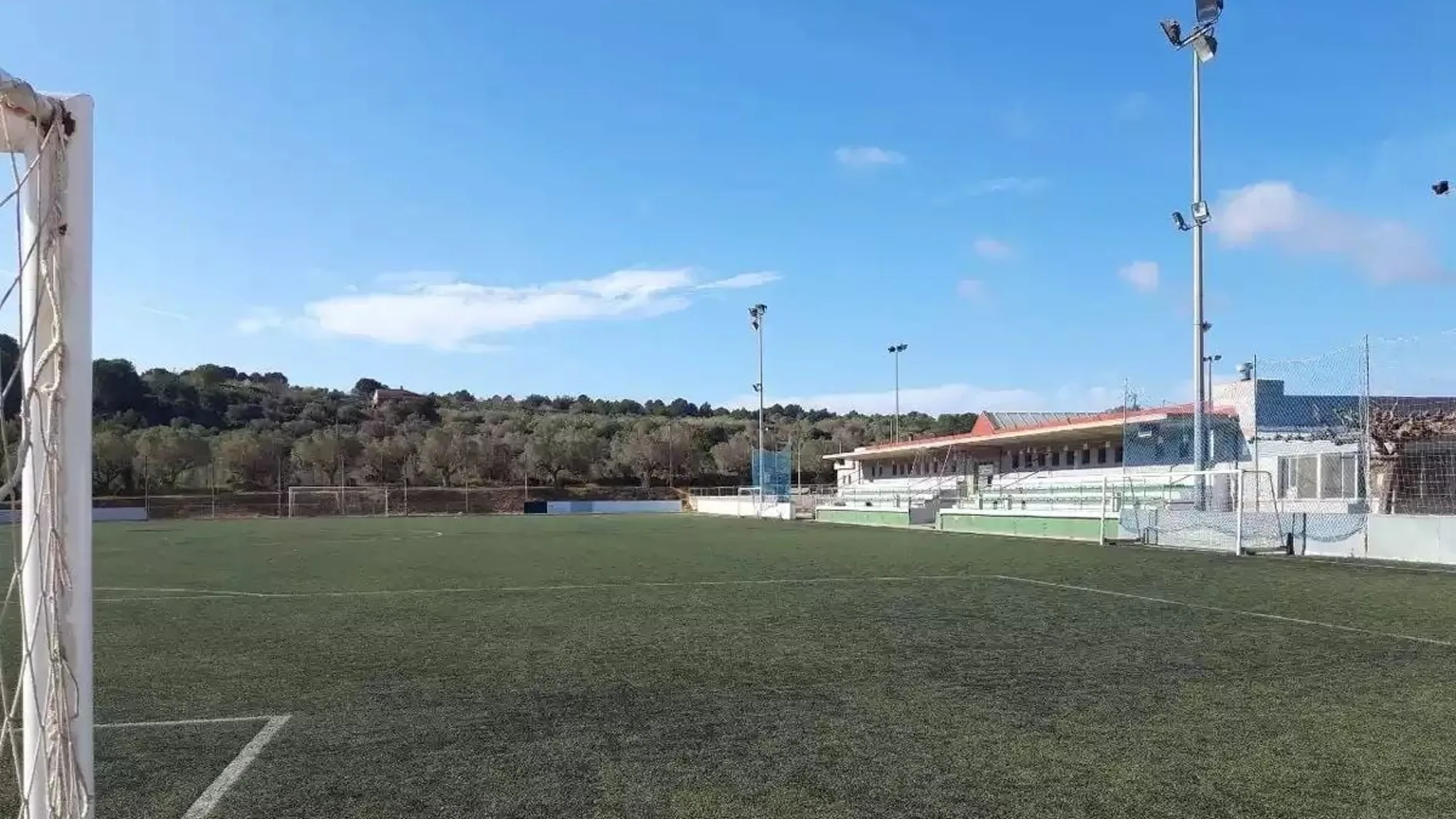 Imagen subida por el Ajuntament del Vendrell del campo de futbol municipal del Camí de Roda Imagen subida por el Ajuntament del Vendrell del campo de futbol municipal del Camí de Roda