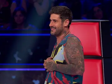 Melendi sienta precedente entre los coaches y empieza una guerra por este talent Melendi sienta precedente entre los coaches y empieza una guerra por este talent