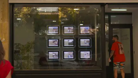 La presión de la demanda de vivienda en alquiler es muy alta en algunas provincias. La presión de la demanda de vivienda en alquiler es muy alta en algunas provincias.