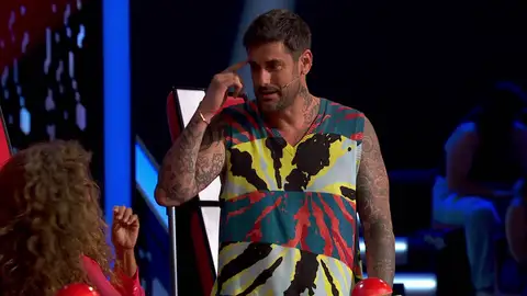 Melendi recuerda el ‘blancazo’ que sufrió en un concierto Melendi recuerda el ‘blancazo’ que sufrió en un concierto