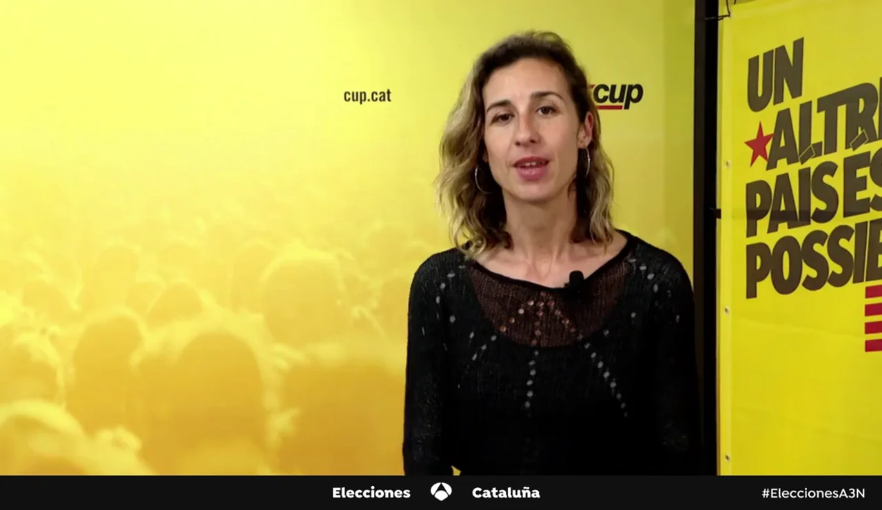 Laia Estrada, (CUP): &quot;Ahora mismo en Cataluña hay una media de un desahucio por hora&quot;