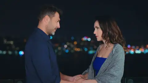 Kaya le propone a Ender una nueva vida en Londres: “Vente conmigo” Kaya le propone a Ender una nueva vida en Londres: “Vente conmigo”