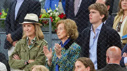 La infanta Elena, la reina Sofía y Miguel Urdangarin La infanta Elena, la reina Sofía y Miguel Urdangarin