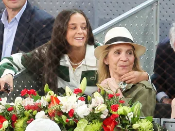 Victoria Federica, con su madre, la infanta Elena, en el Mutua Madrid Open Victoria Federica, con su madre, la infanta Elena, en el Mutua Madrid Open