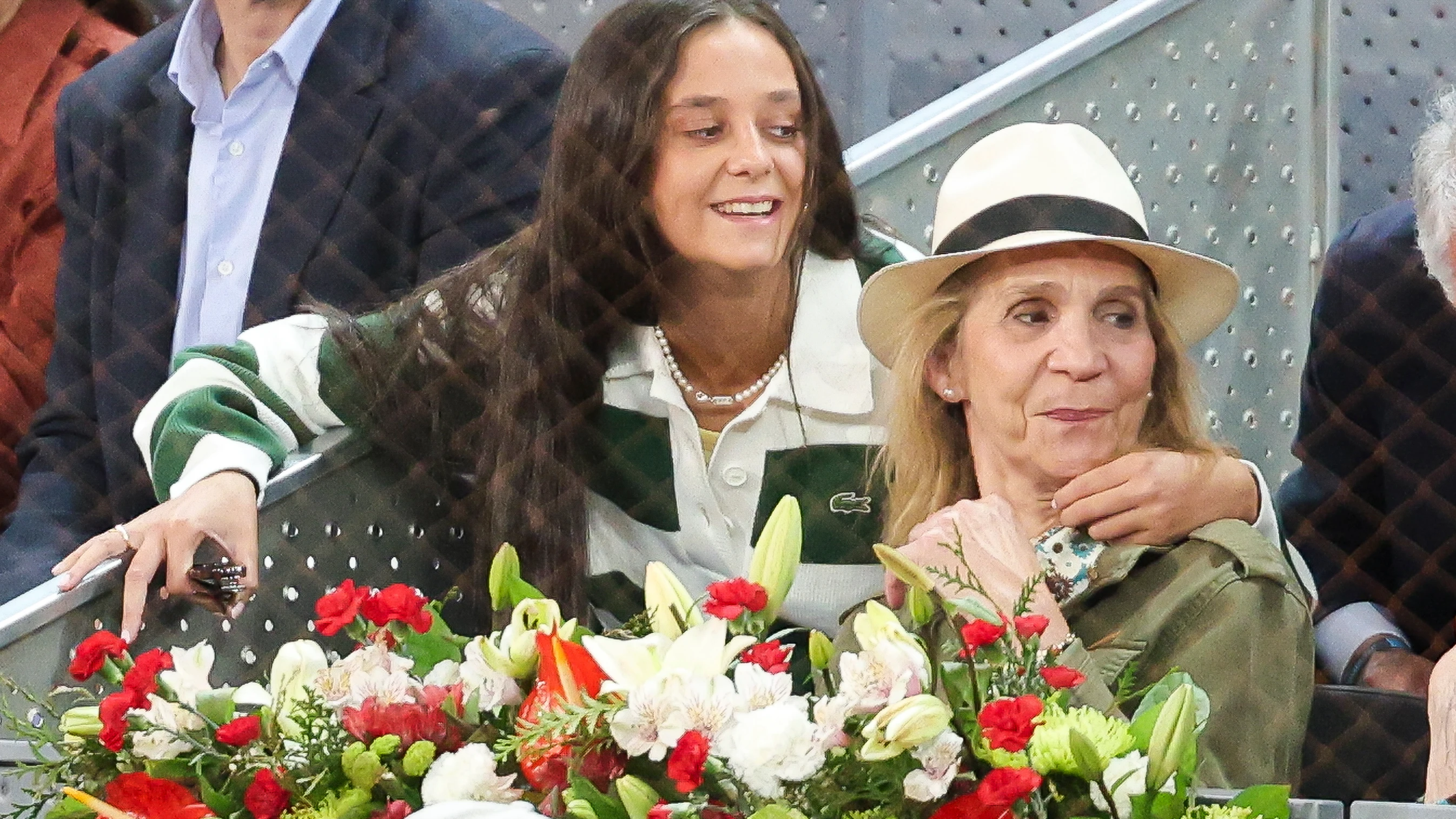 Victoria Federica, con su madre, la infanta Elena, en el Mutua Madrid Open Victoria Federica, con su madre, la infanta Elena, en el Mutua Madrid Open
