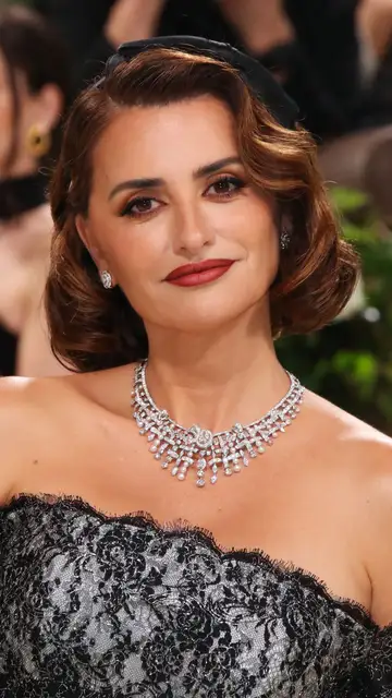 Penélope Cruz en la Met Gala 2024 Penélope Cruz en la Met Gala 2024