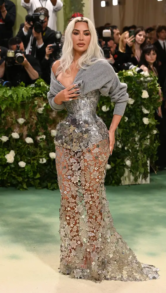 Kim Kardashian, de Maison Margiela Couture